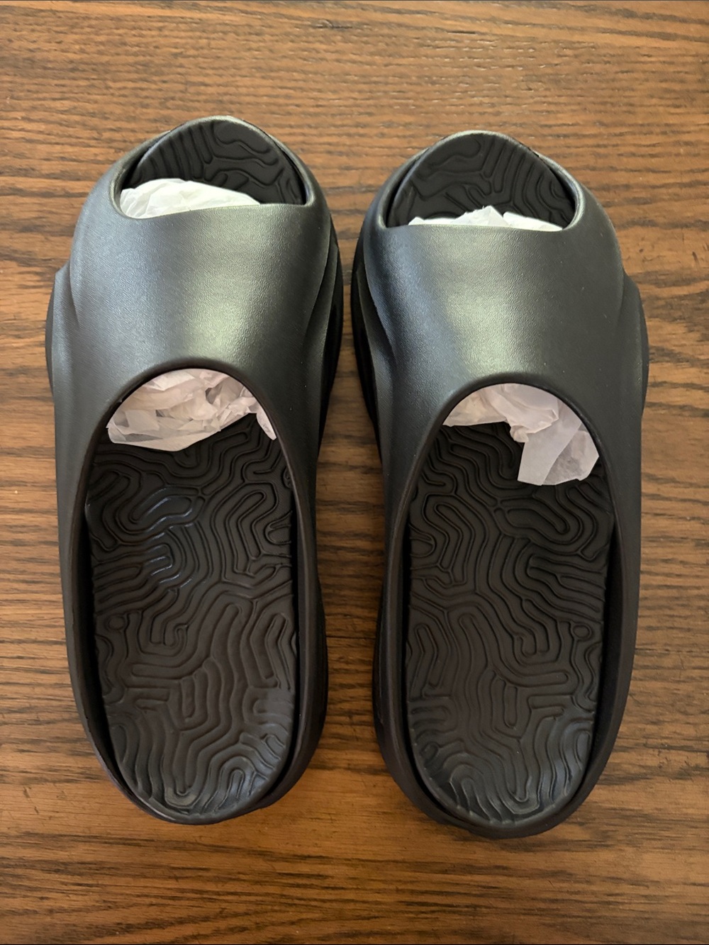 Black Cut Out Rubbber Ribbed Sliders Size 39